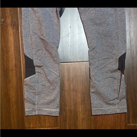Lululemon Ladies Leggings  - Picture 2 of 6